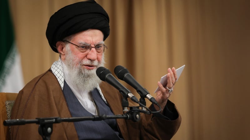 মার্কিন দূতাবাস দখলের ঘটনার মধ্যদিয়ে আমেরিকার প্রকৃত চেহারা উন্মোচিত হয়েছে: আয়াতুল্লাহ খামেনেয়ী