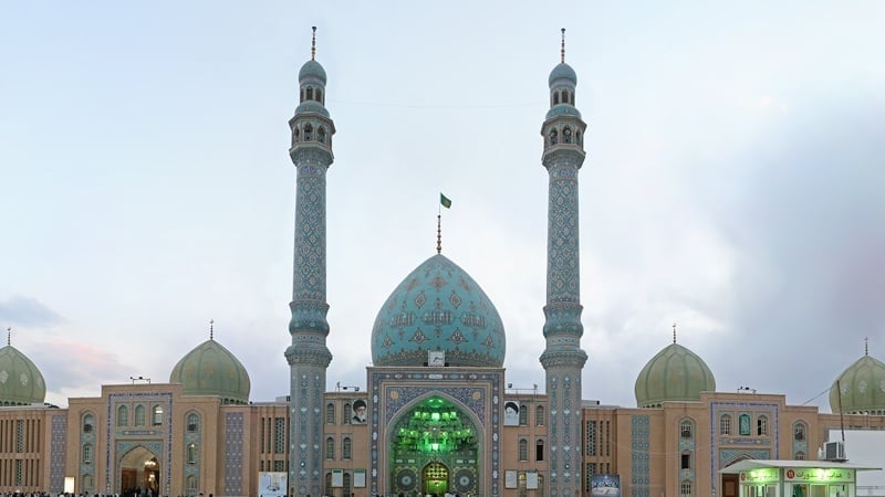 জামকারণ মসজিদ, যেখানে নামাজ ও দোয়া হয়ে পড়ে সামাজিক আন্দোলন