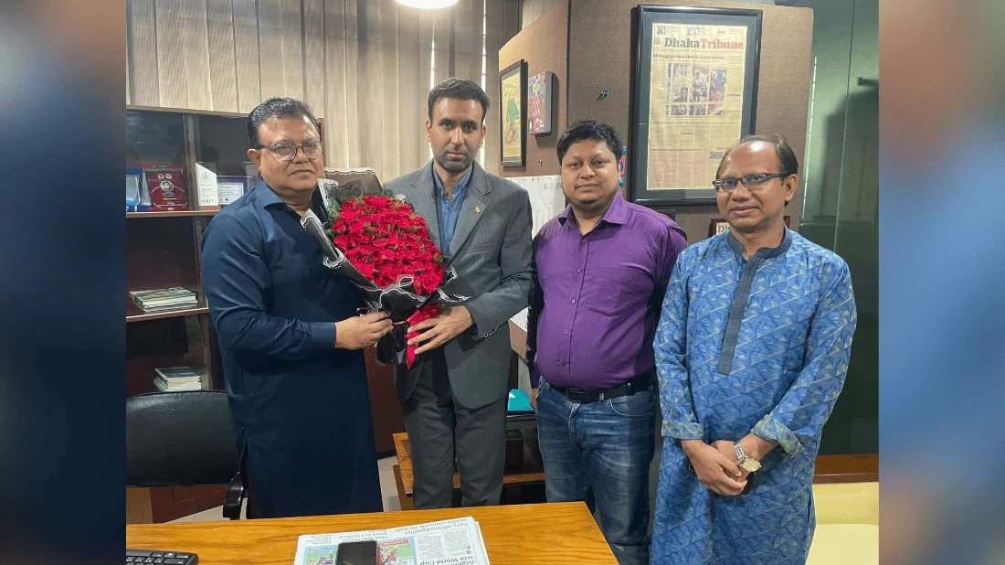 আমরা বিশ্বাস করি, যারা সত্যের জন্য জীবন উৎসর্গ করেন, তারা প্রকৃত অর্থে কখনো মৃত্যুবরণ করেন না। এই বিশ্বাস মানুষকে সবচেয়ে কঠিন সময়েও শক্তি জোগায়।